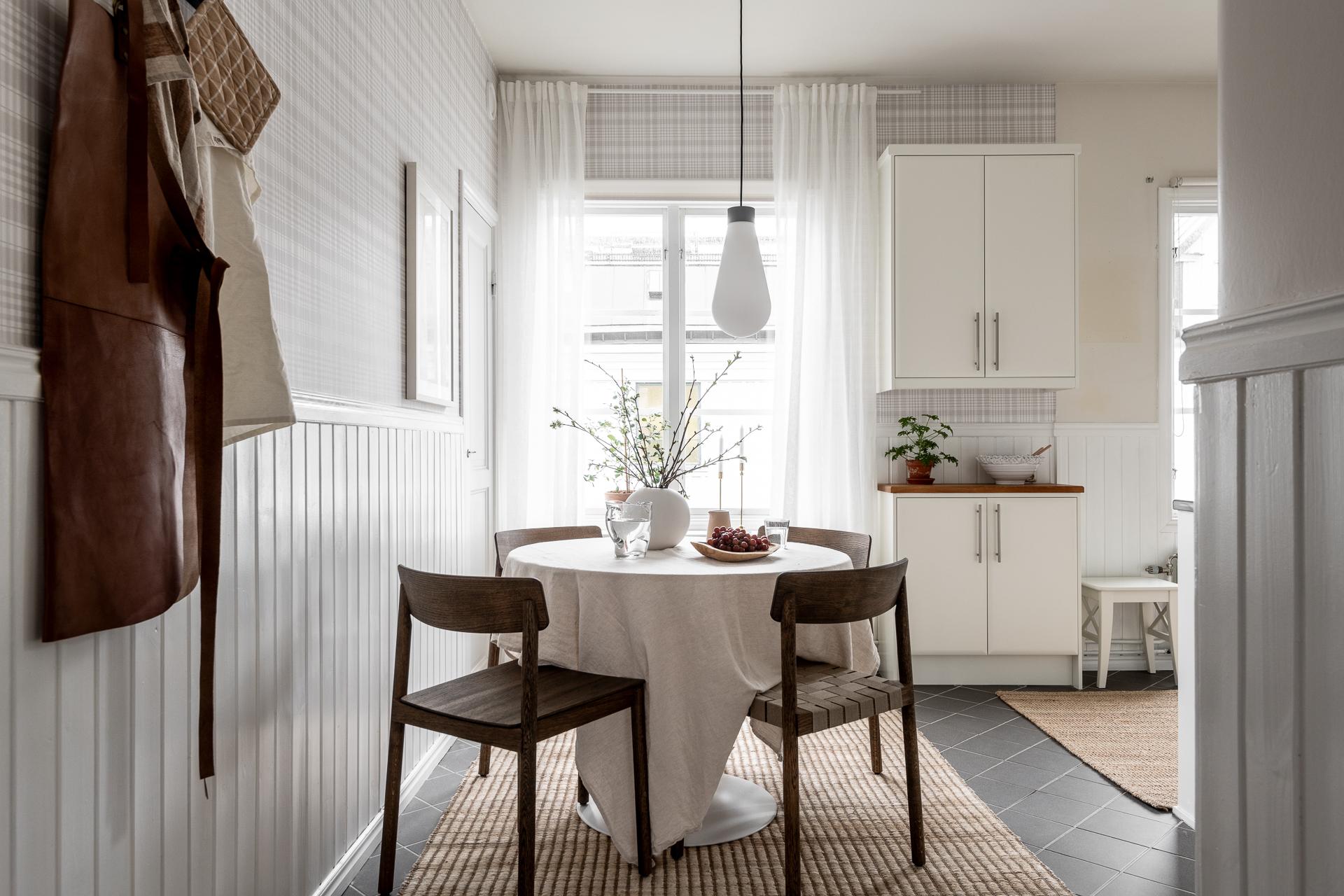 Totalrenoverat Marbodalkök med Siemens vitvaror genomgående