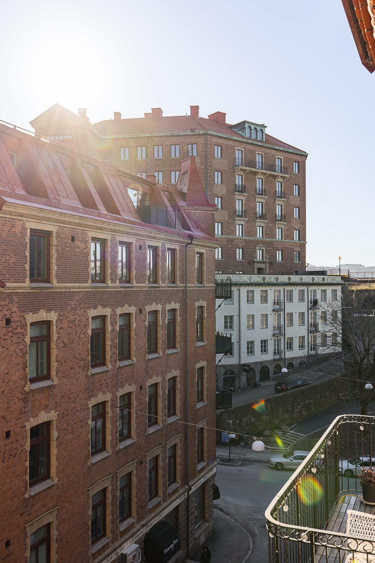 Härlig utsikt ner mot Kungsgatan från fönstren