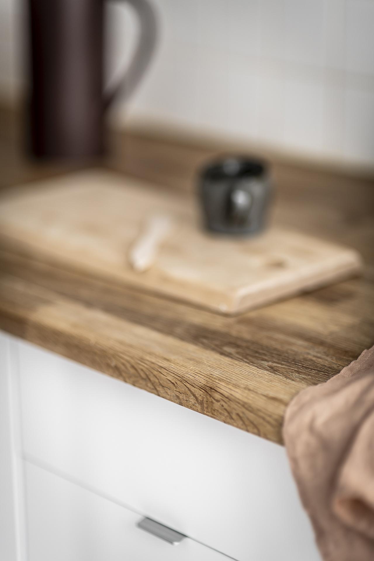 Bänkskiva av massiv ek