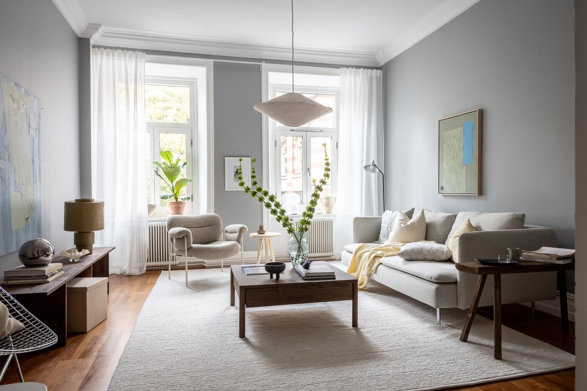 Välkommen till denna ljusa sekelskiftestvåa!