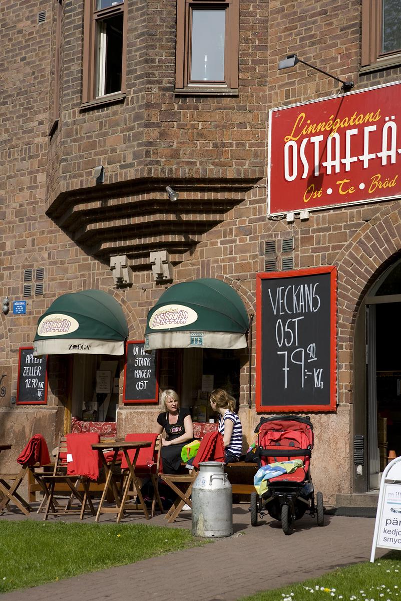 Köp hem delikatesser från närliggande butiker