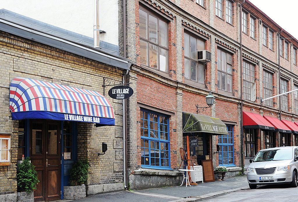 ...vinkällaren hos Le Village likaså