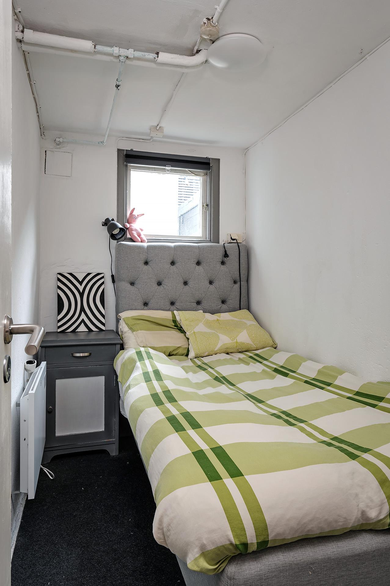 Sovalkov i ett förråd