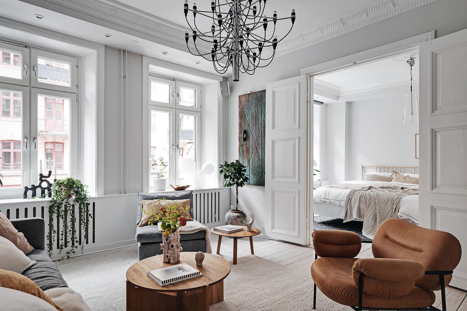 Välkommen till denna pampiga sekelskiftestvåa!