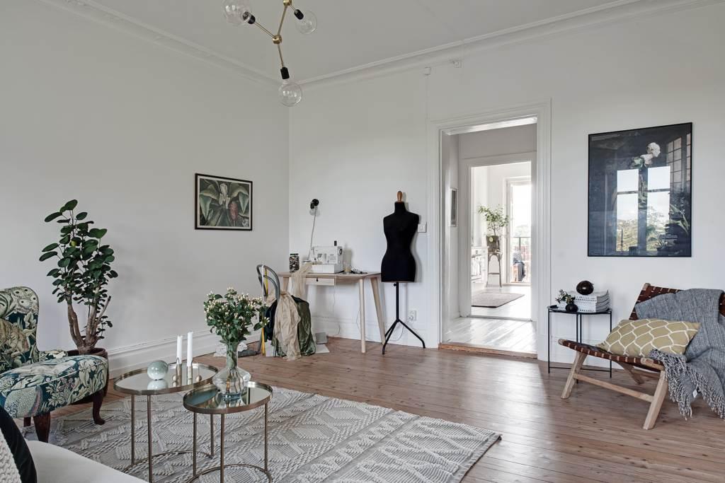 Lågupplöst Lägenheten imponerar med sitt djup och ljus