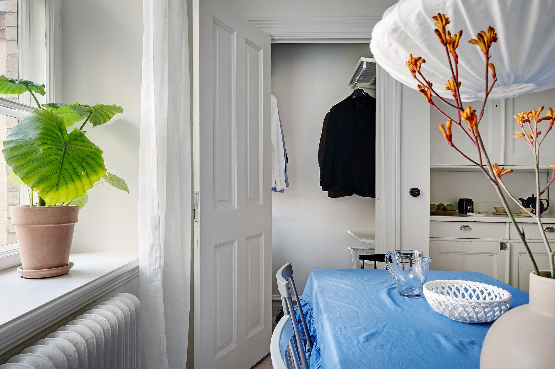 Rymligt skafferi med många möjligheter