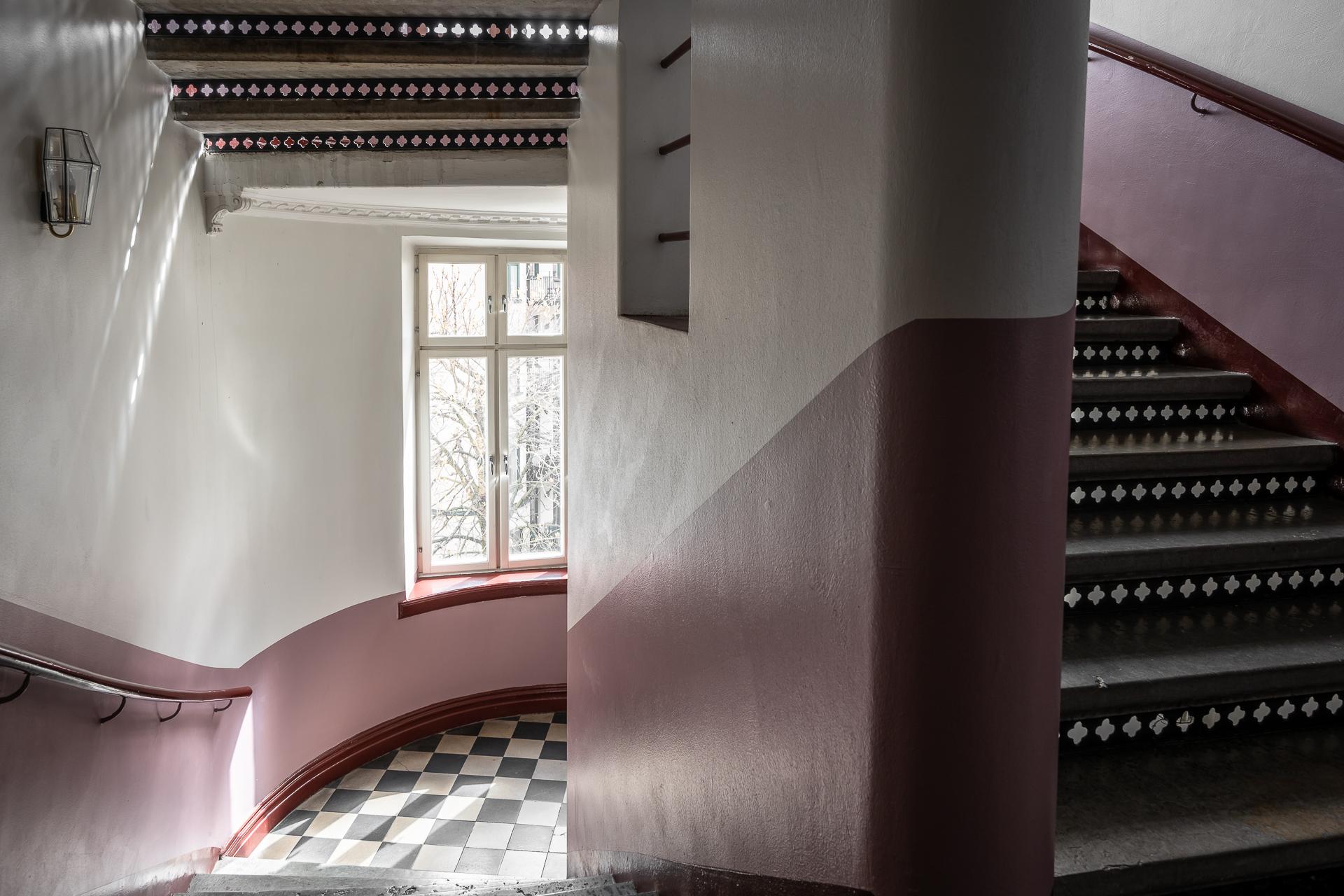 Trapphusets härliga färgsättning gör avtryck