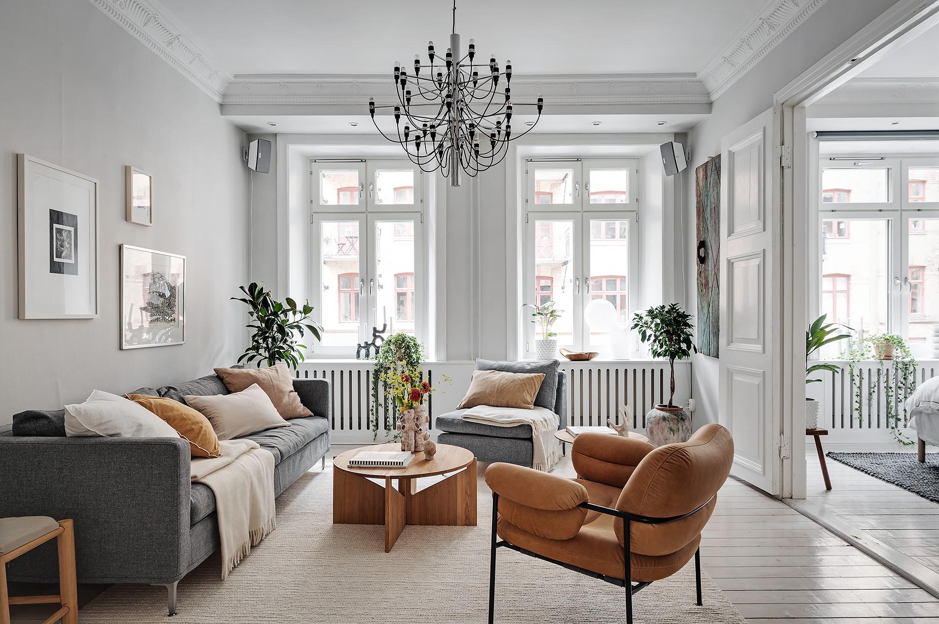 Höga fönster i bästa västerläge