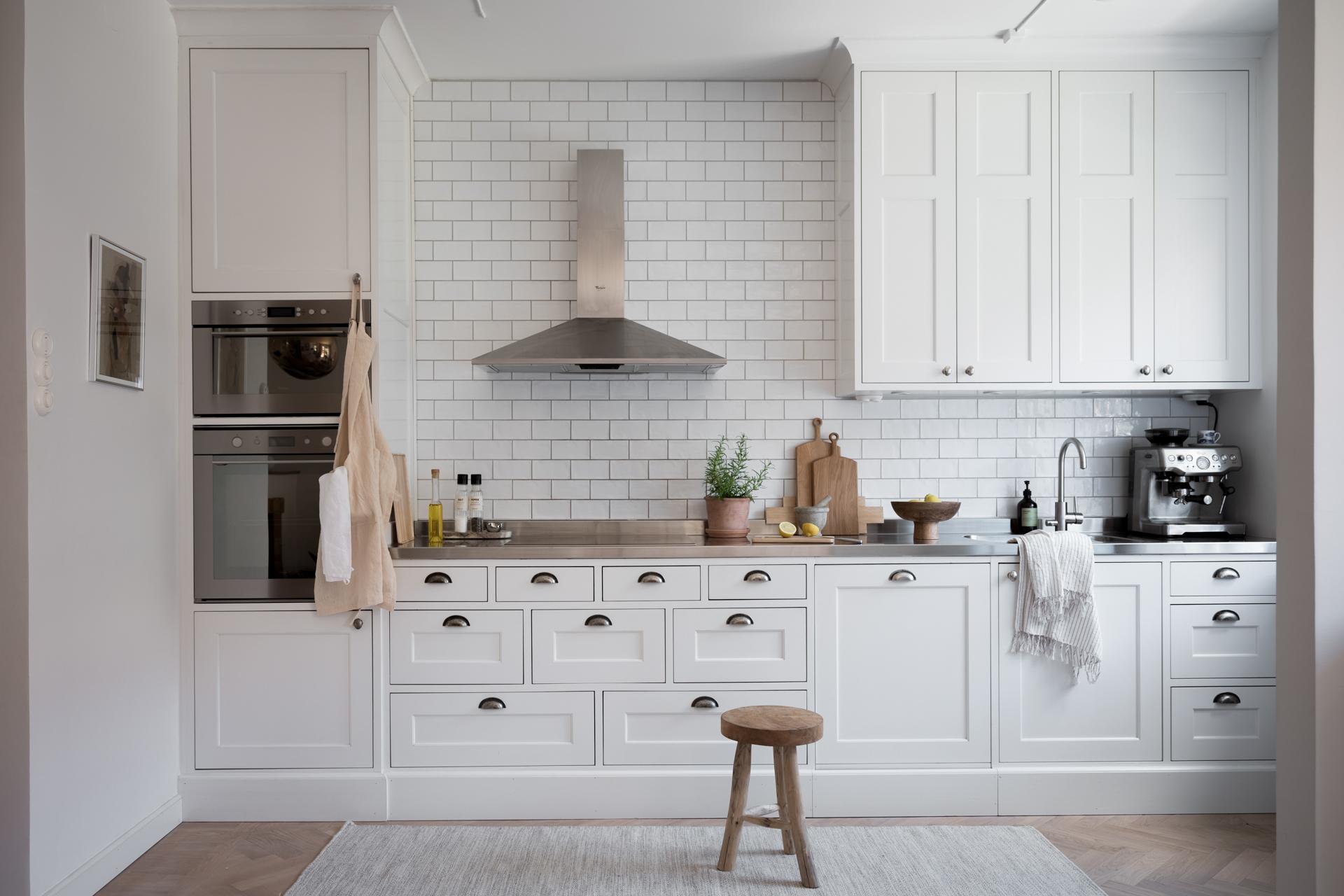 Platsbyggt kök från "Sven Snickare".