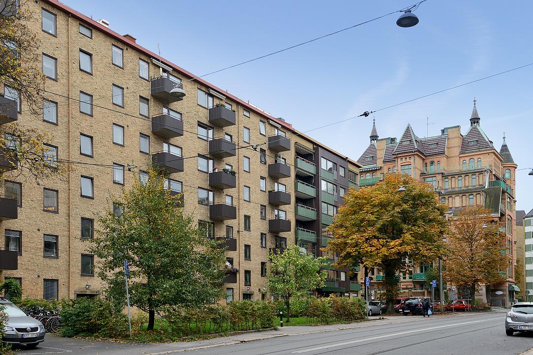 Parkeringsmöjligheter inom föreningen (separat kö).