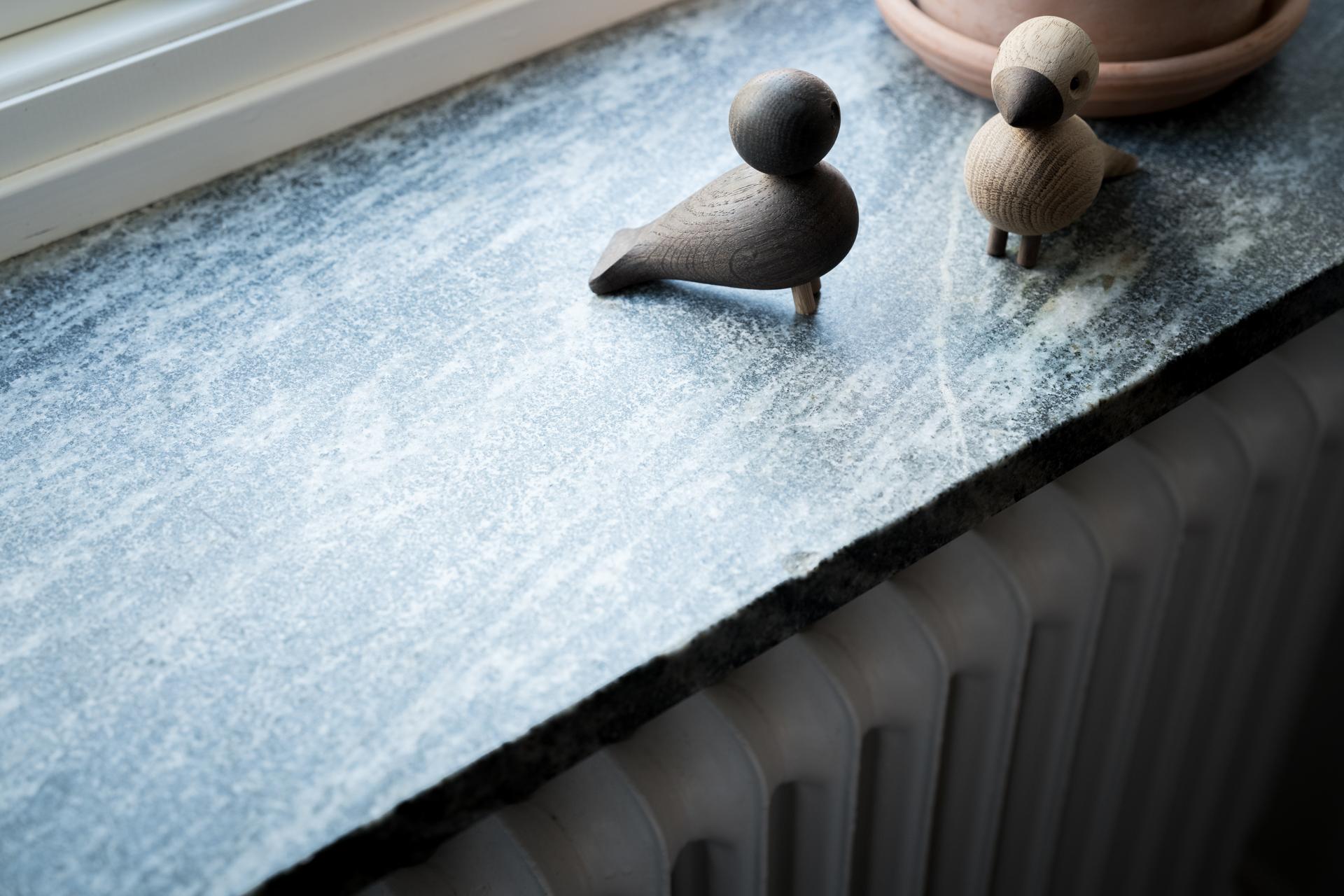 Original fönsternischer.