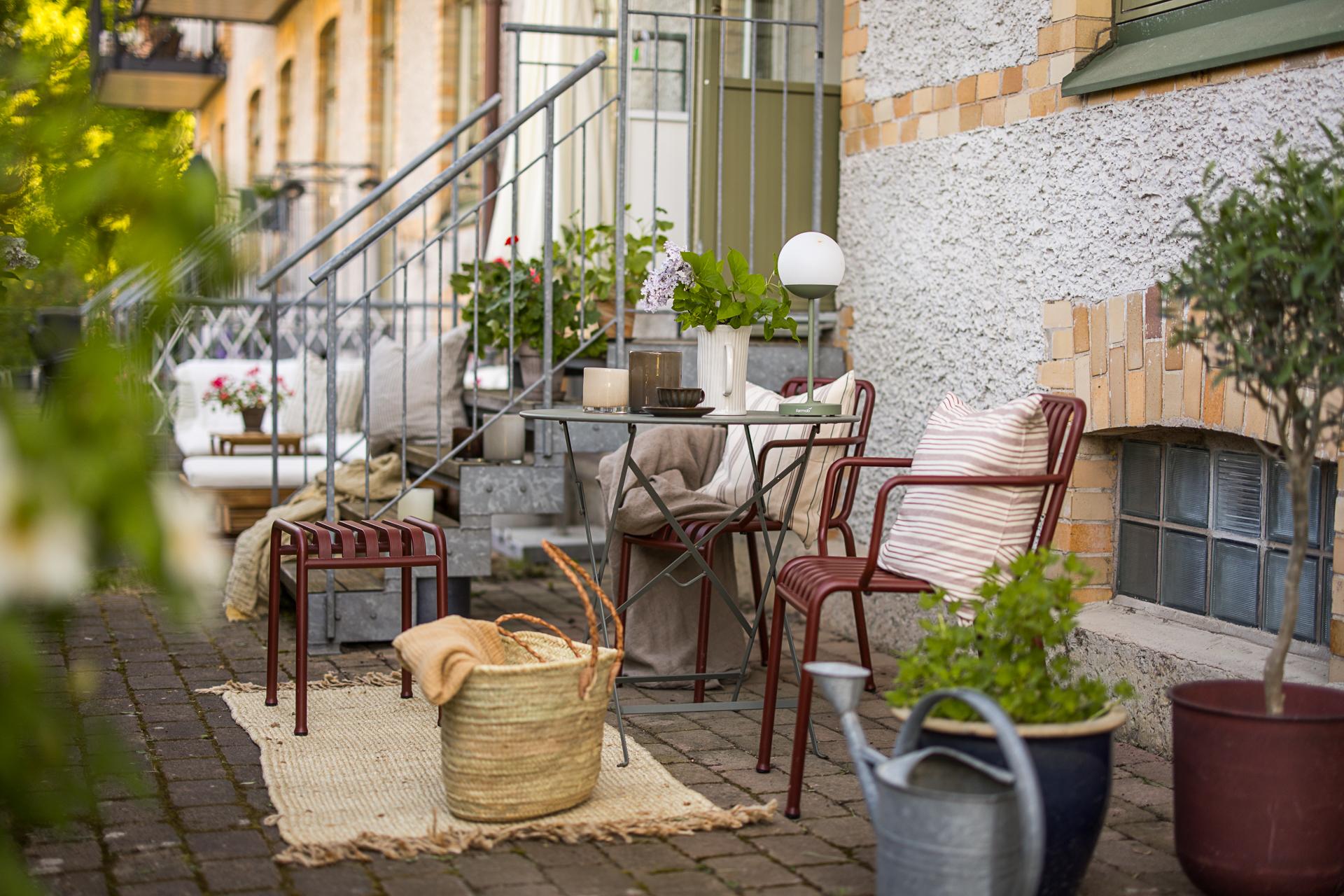 Ljuvlig uteplats med skönt västerläge