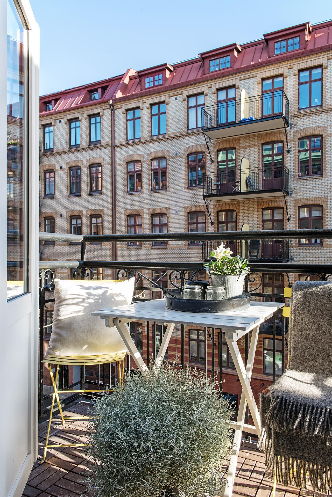 Högt fritt läge på våning 3