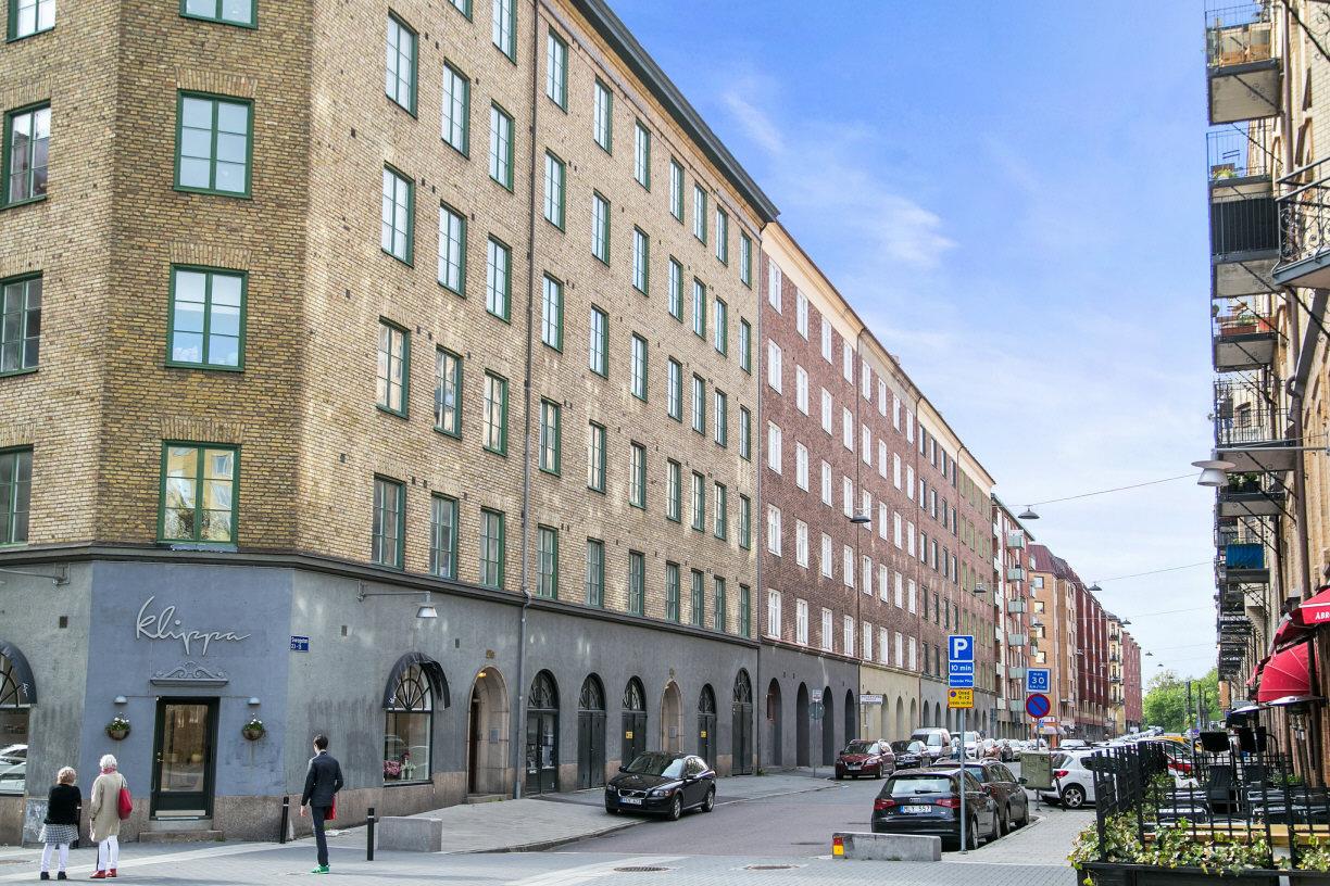 Mycket välskött fastighet i händelsernas centrum