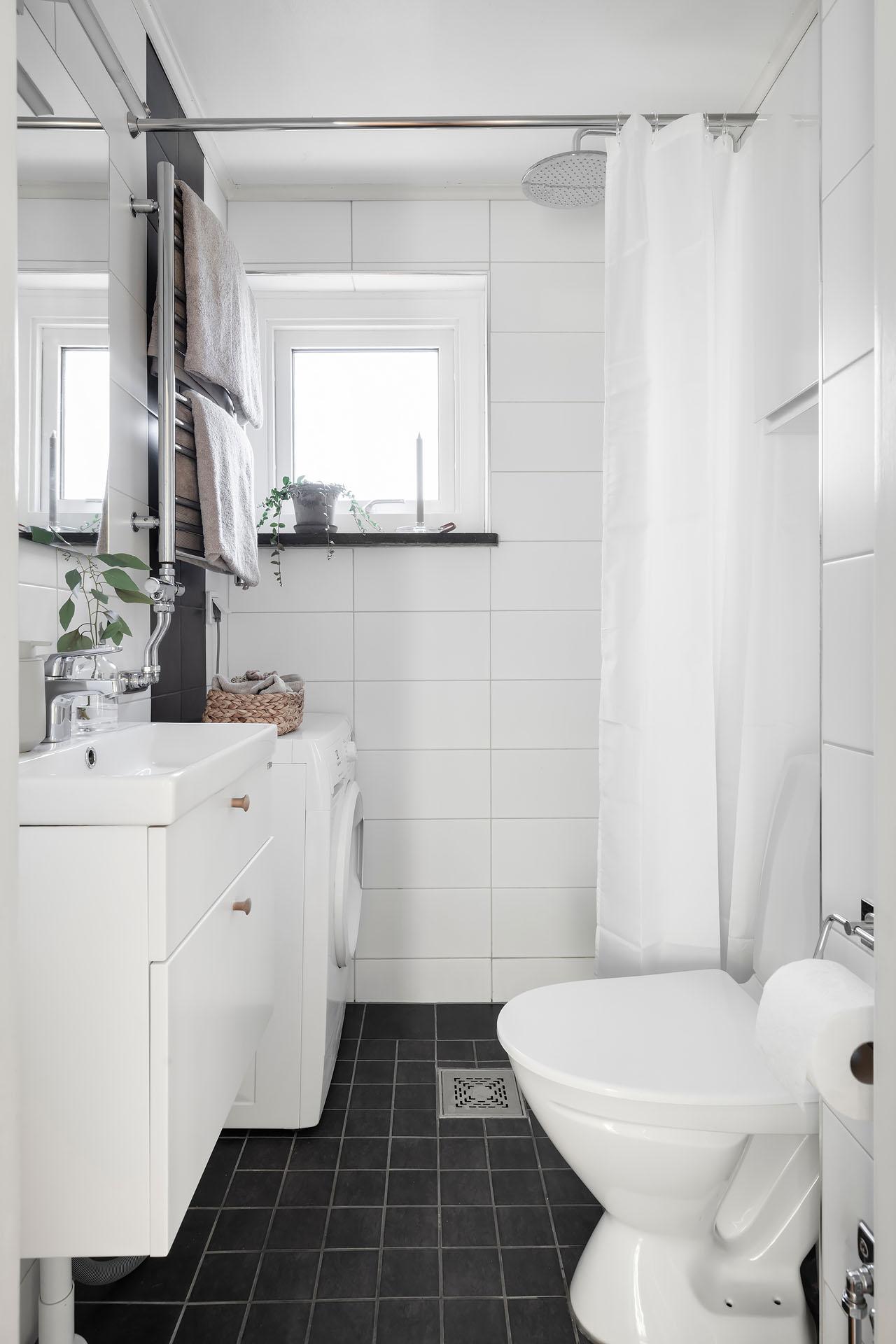 Söderfönstret skänker fint dagsljus