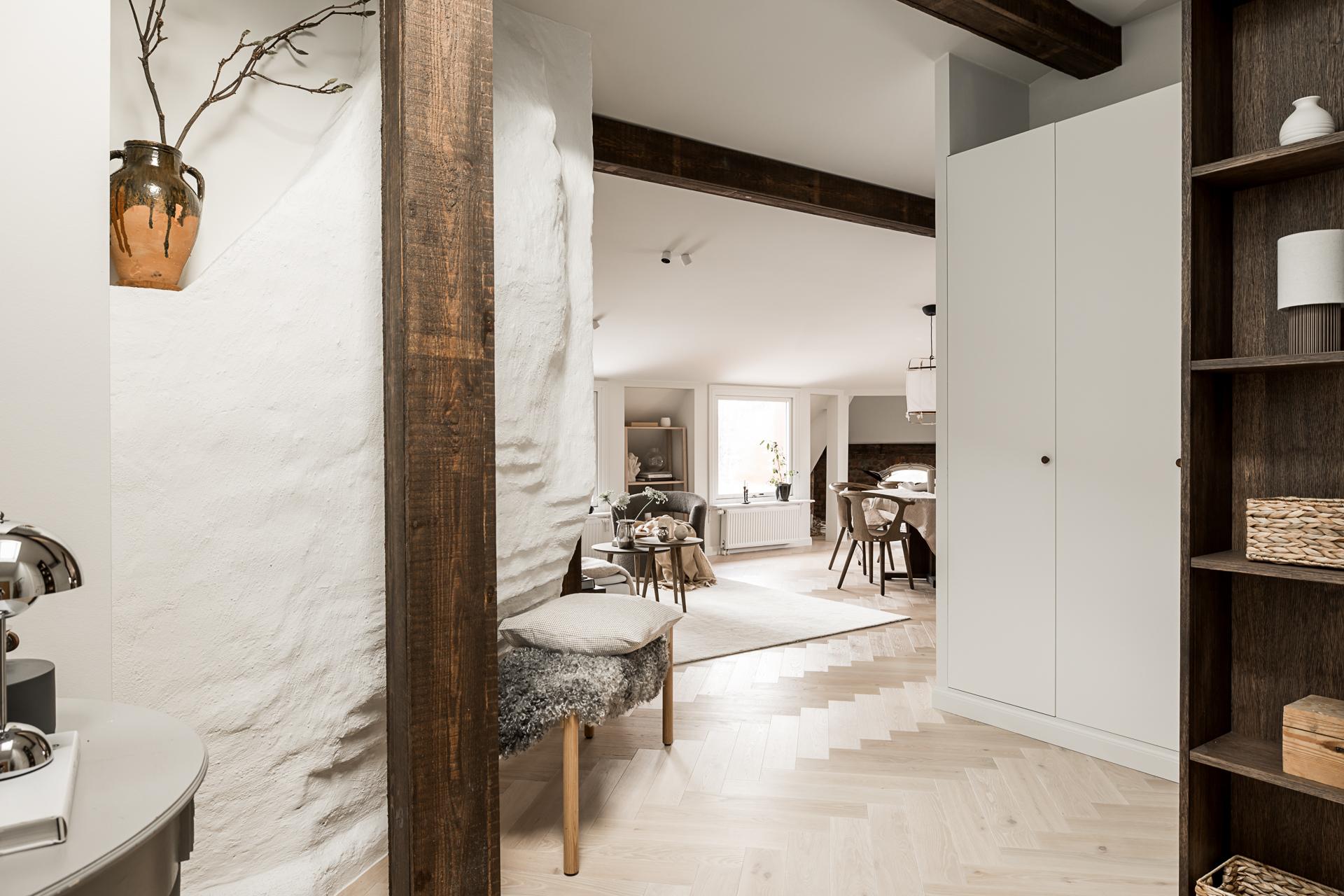 Öppen och välkomnande hall