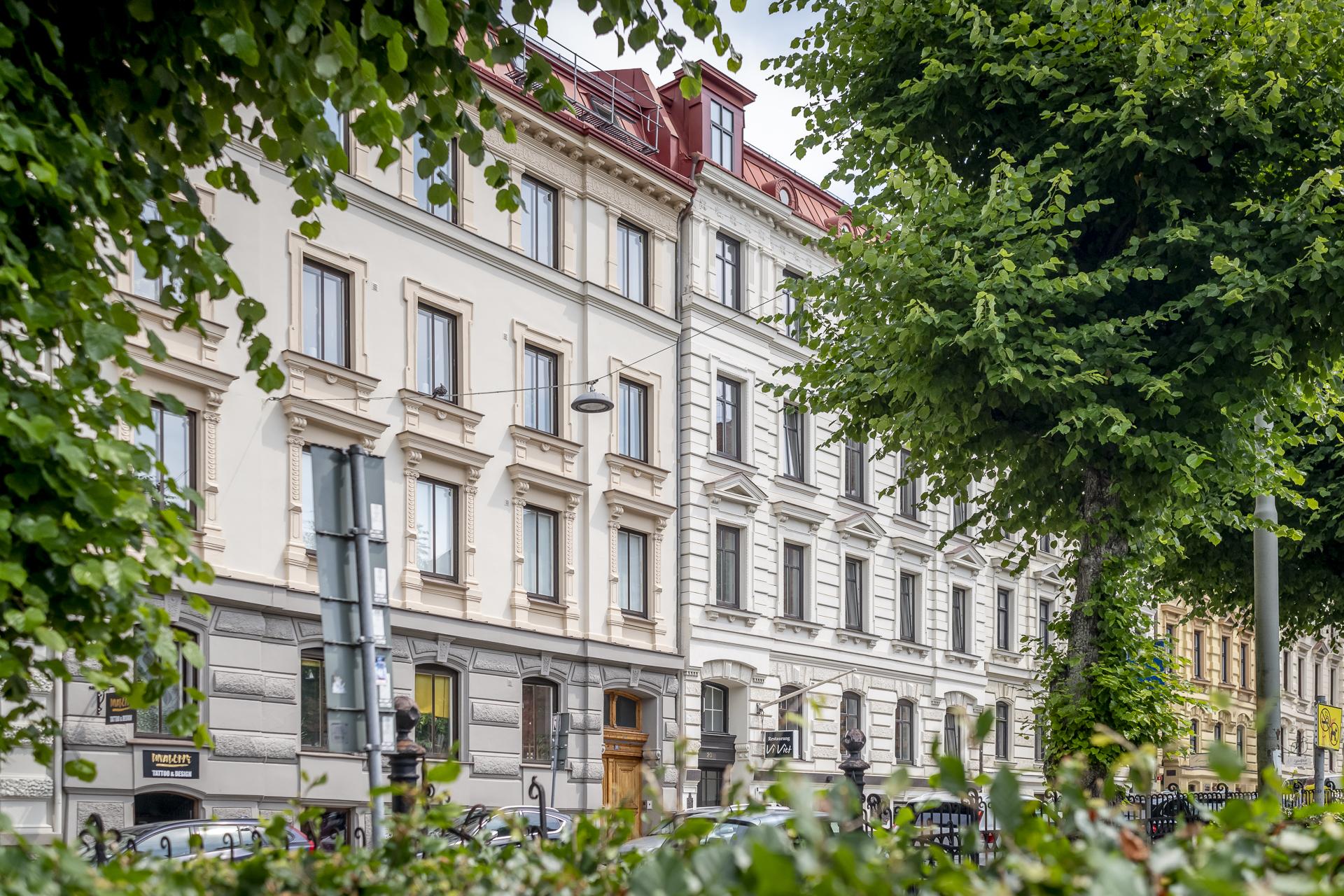 Likt en Midsommartårta mitt i Vasastaden