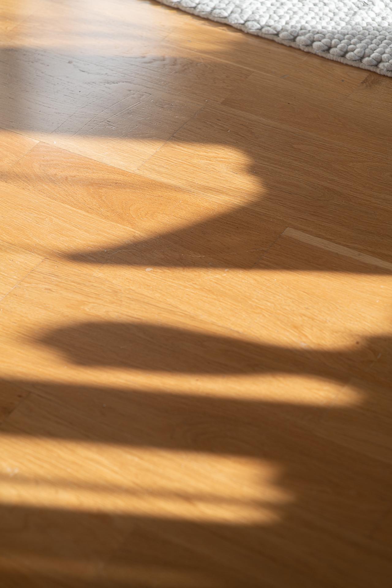 Västerljuset flödar in