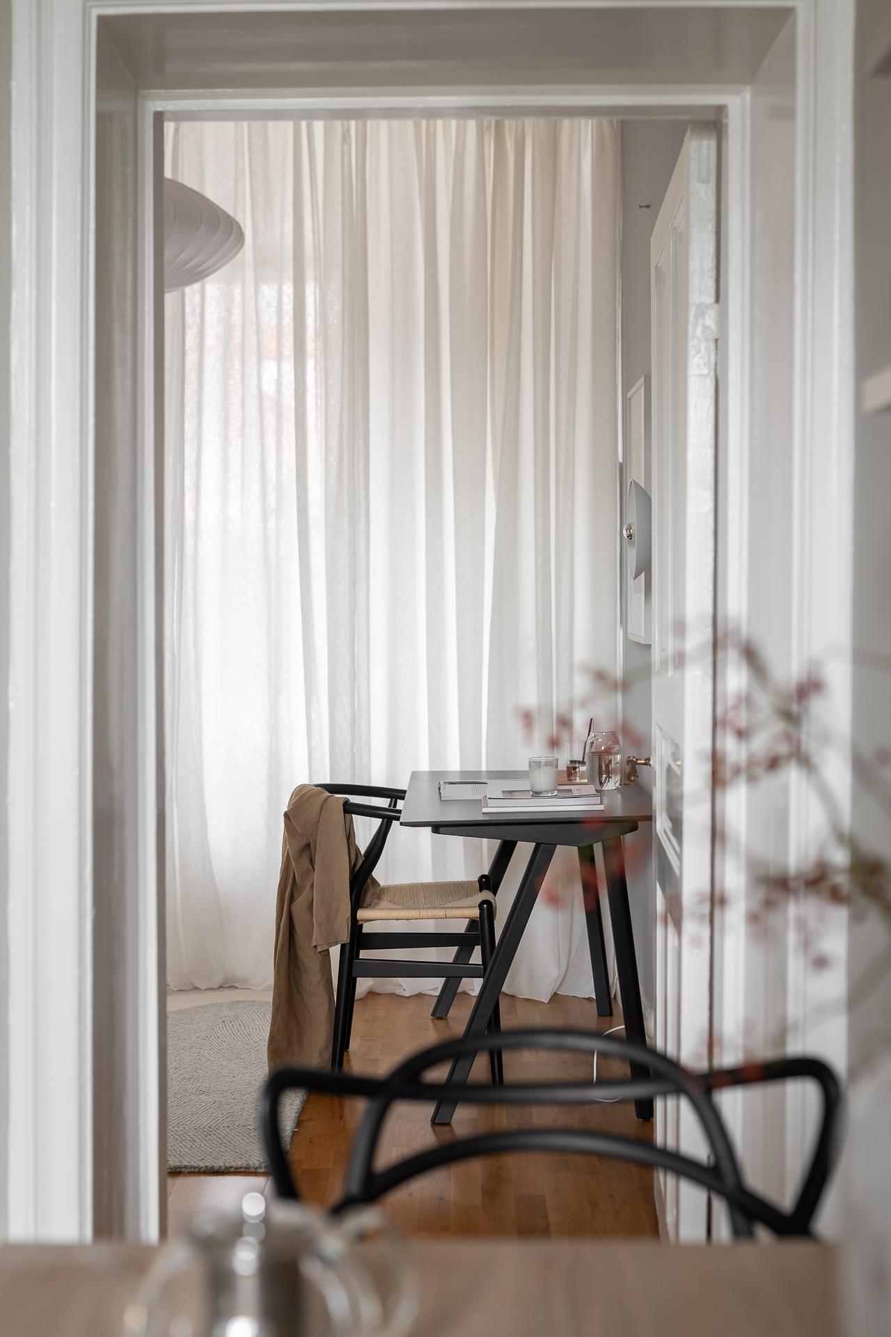 Enkelt att skärma av sovrummet för den som vill